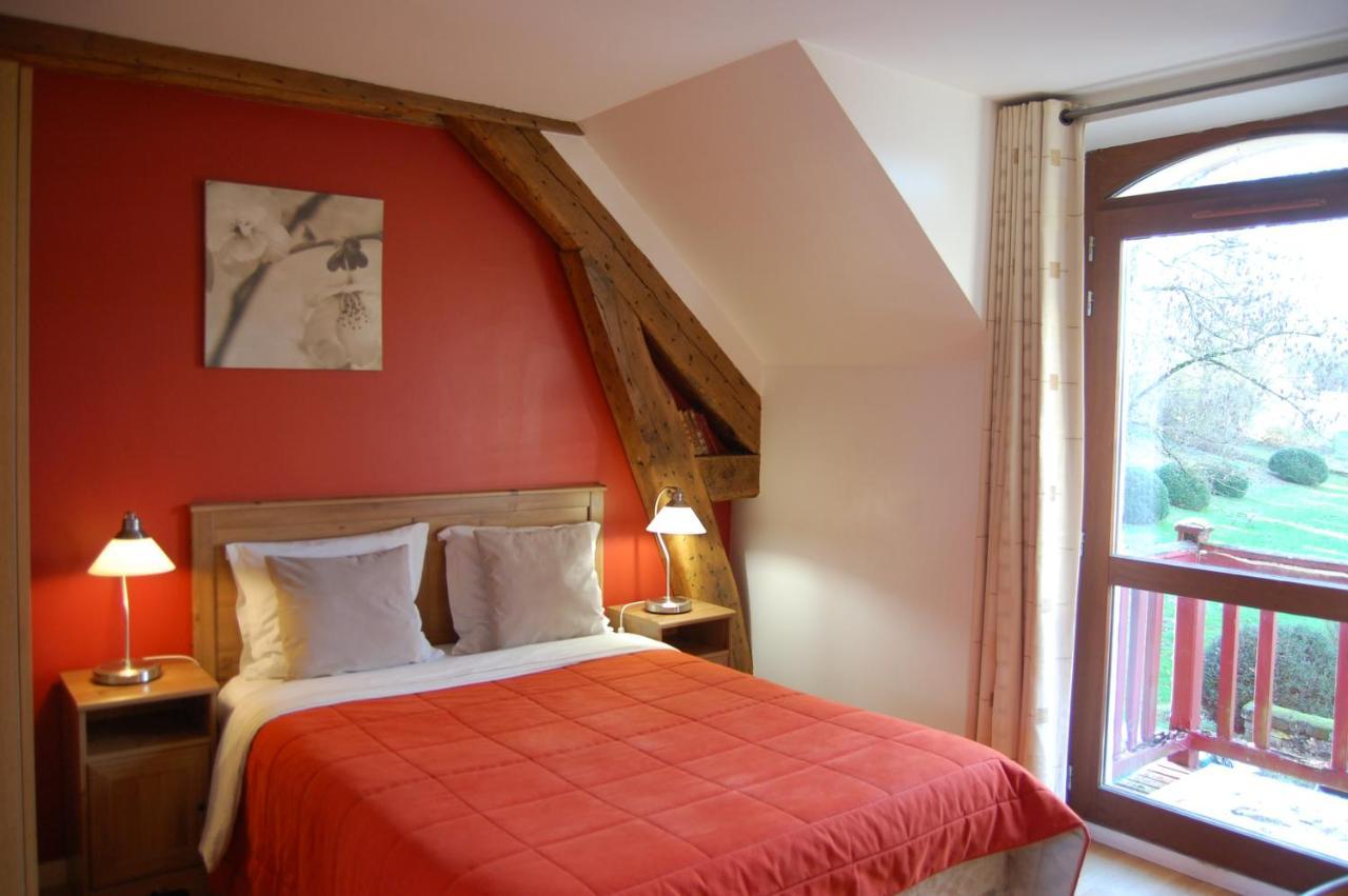 Gite Dans Un Domaine Historique Chevreuse Exterior foto